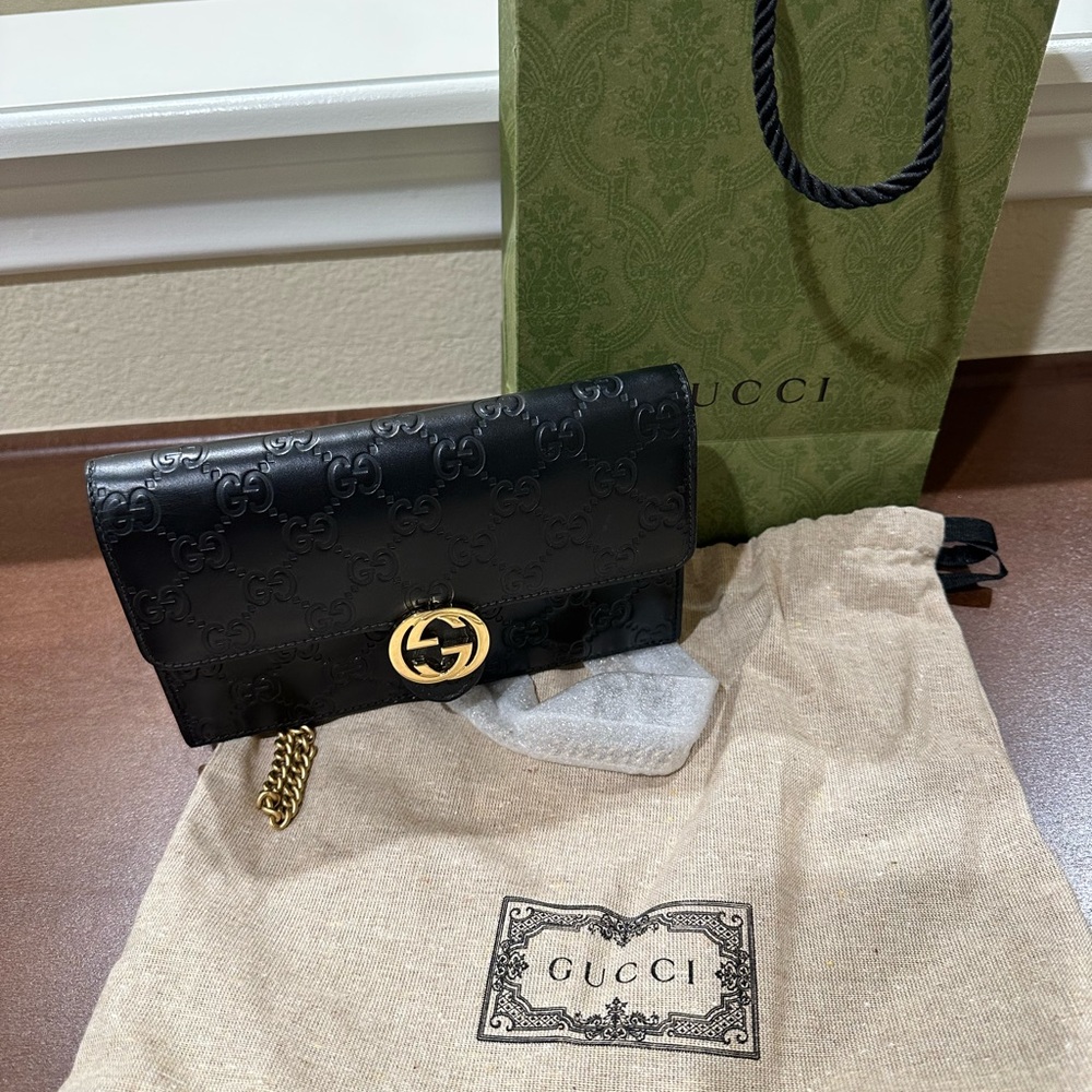 Gucci purse - Picture 2 of 10
